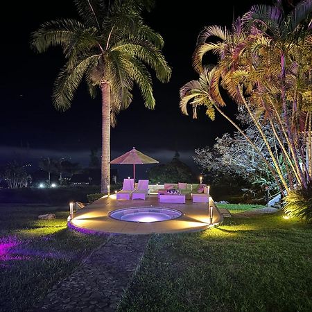 Hotel Maca Lago Calima Exterior photo