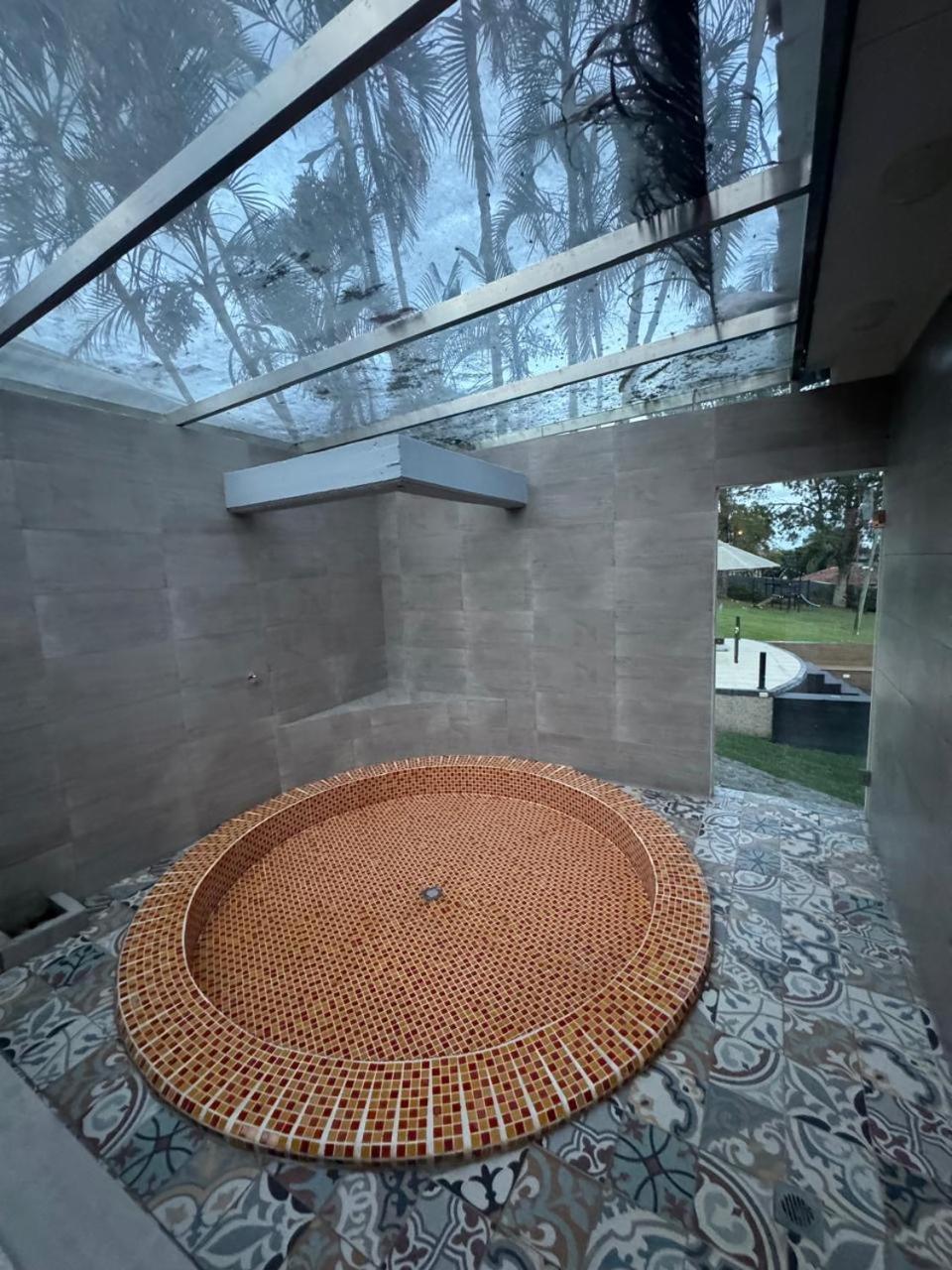 Hotel Maca Lago Calima Exterior photo